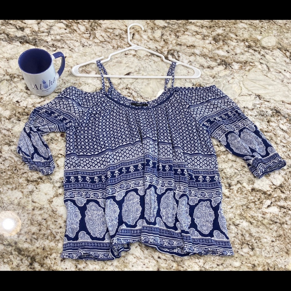 Boho Inspired Off the Shoulder Top 🍍